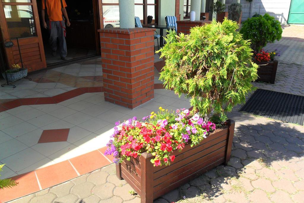 Hotel St.Florian Štúrovo Kültér fotó