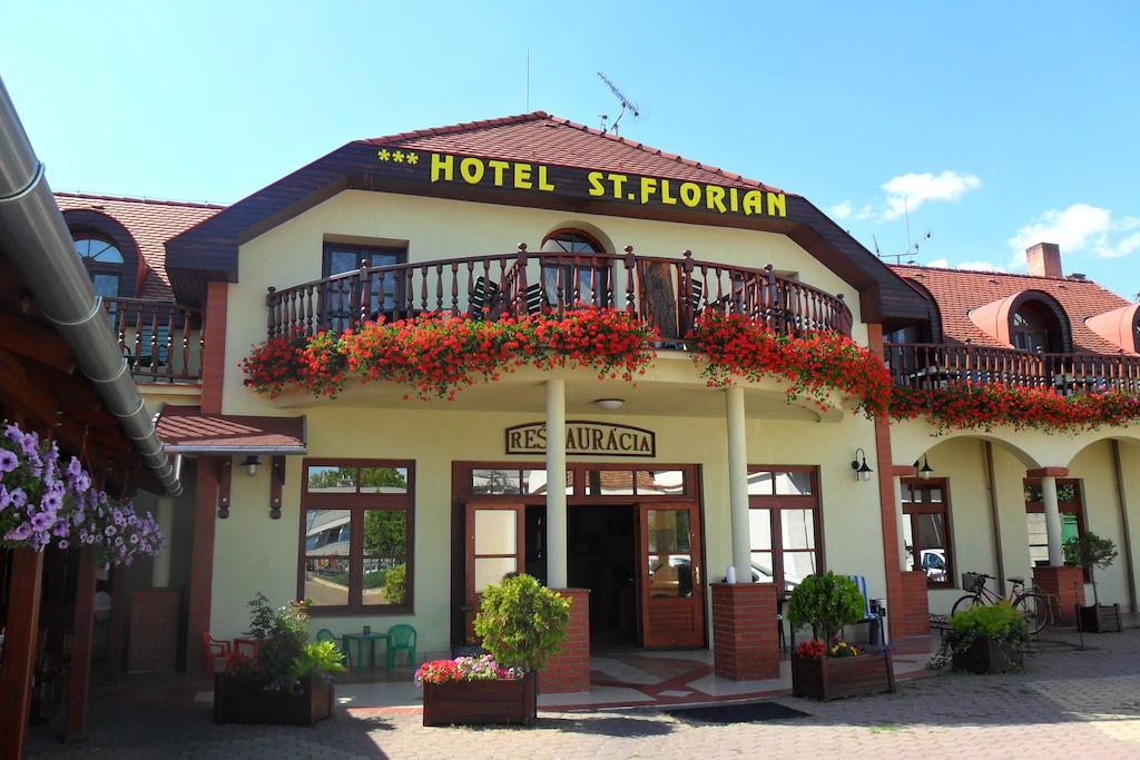 Hotel St.Florian Štúrovo Kültér fotó