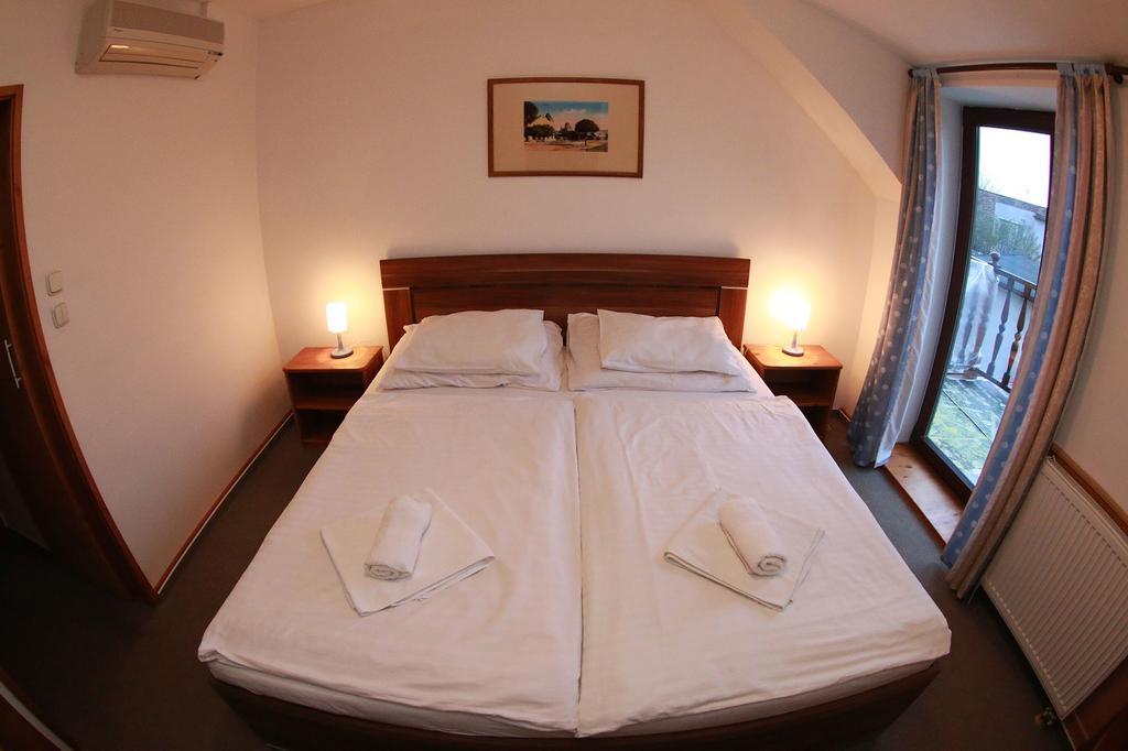 Hotel St.Florian Štúrovo Kültér fotó